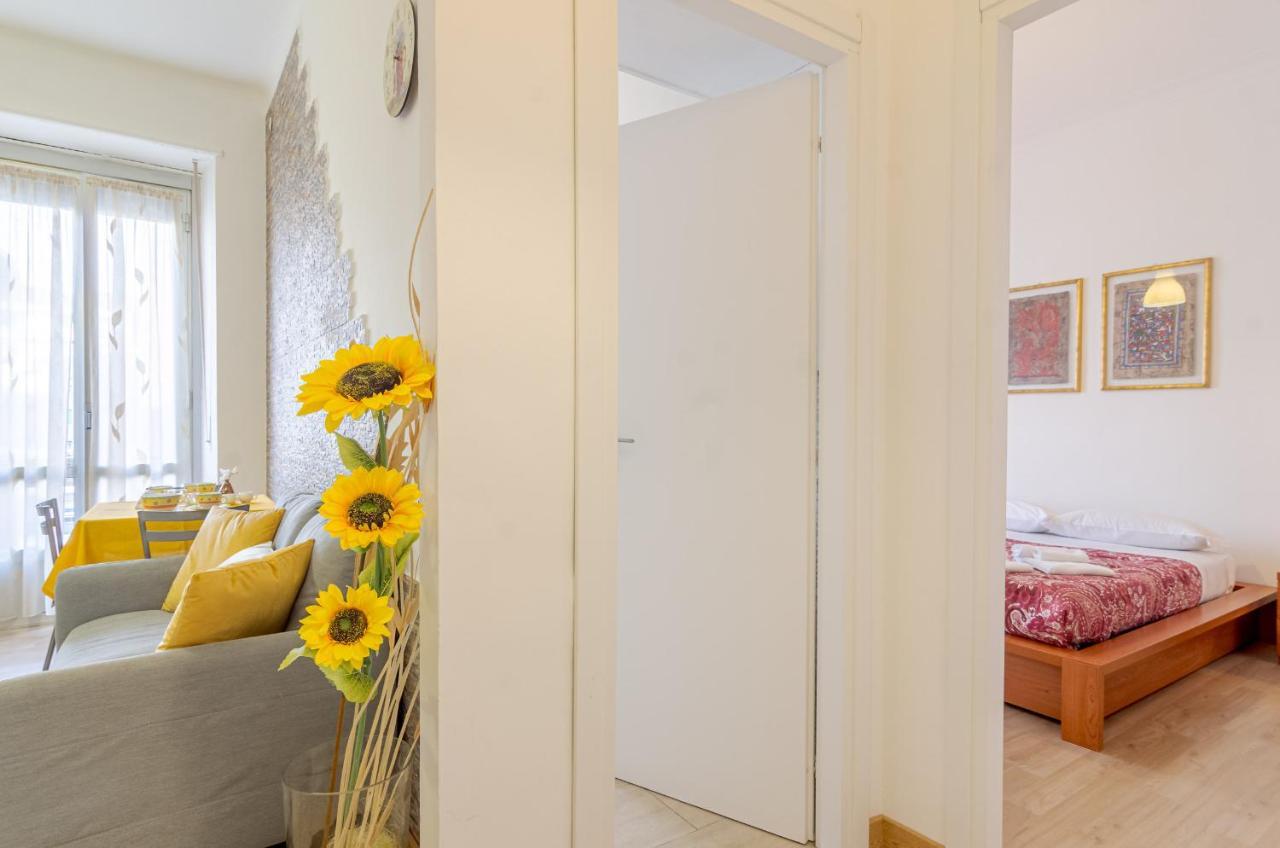 טורינו Cenisia District : Bright Sunflower Mini Flat מראה חיצוני תמונה